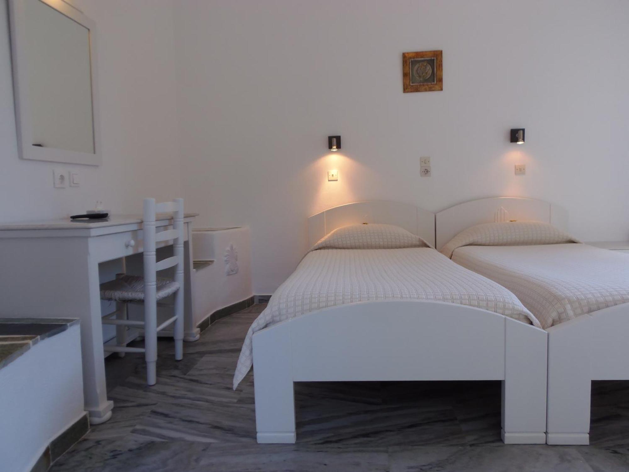 Hotel Manos 나오우사 외부 사진